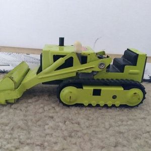 1960-70's Tonka front loaded bulldozer lime green